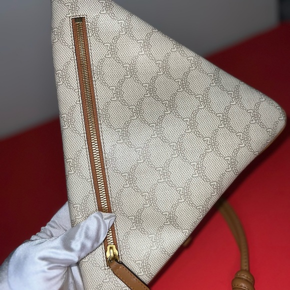 MCM Himmel Triangle in Lauretos Cognac - Picture 4 of 6